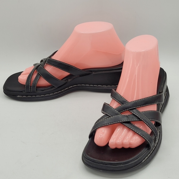 Curfew black leather 2.25" wedge slide sandals W/ criss-cross straps Size 7.5 - Picture 11 of 16
